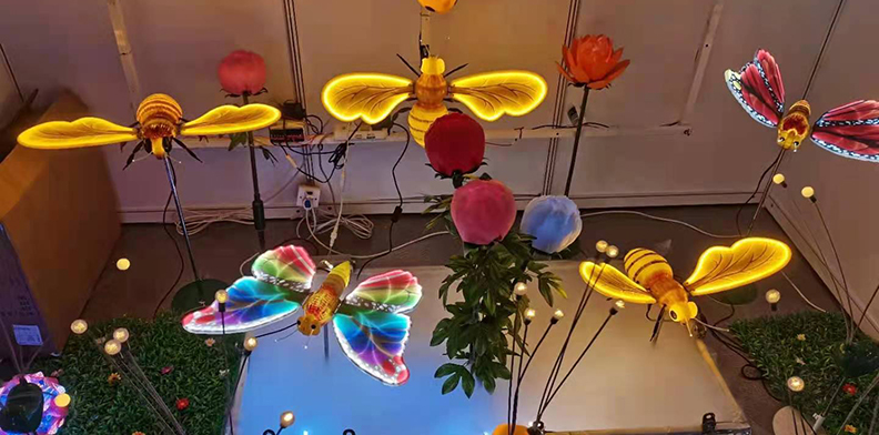 草莓视频在线免费观看地插花(图1)