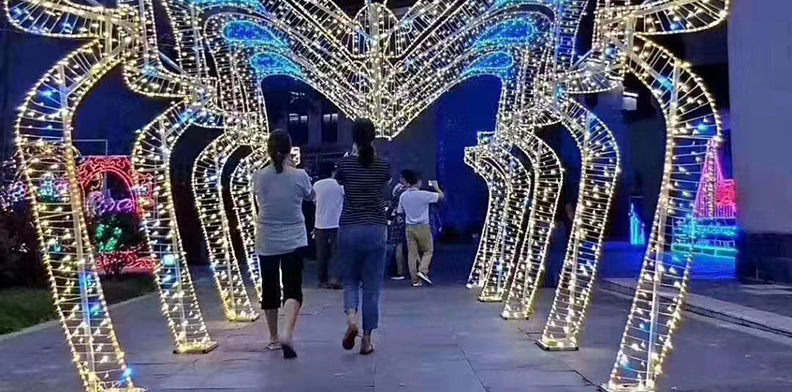 草莓视频在线免费观看造型灯(图1)